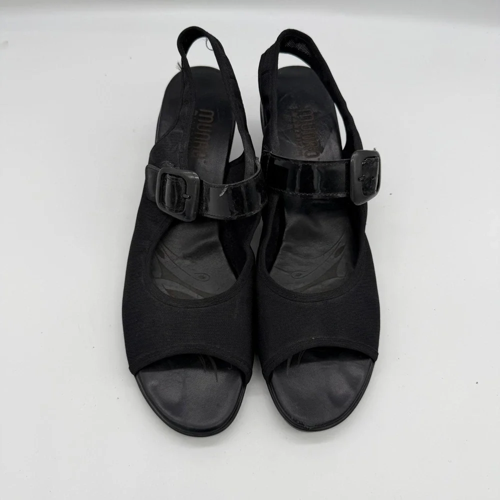 Munro american black